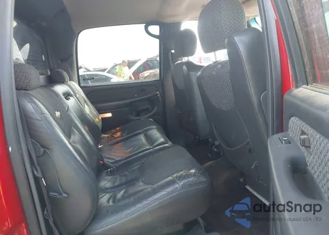 2002 Chevrolet Avalanche 1500 from USA, damaged, VIN 3GNEC13T52G286653